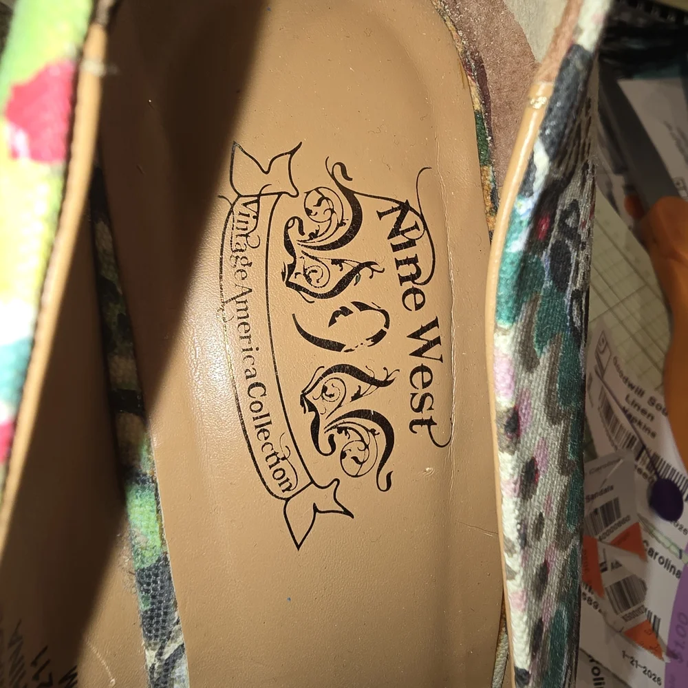 Nine West vibrant espadrille